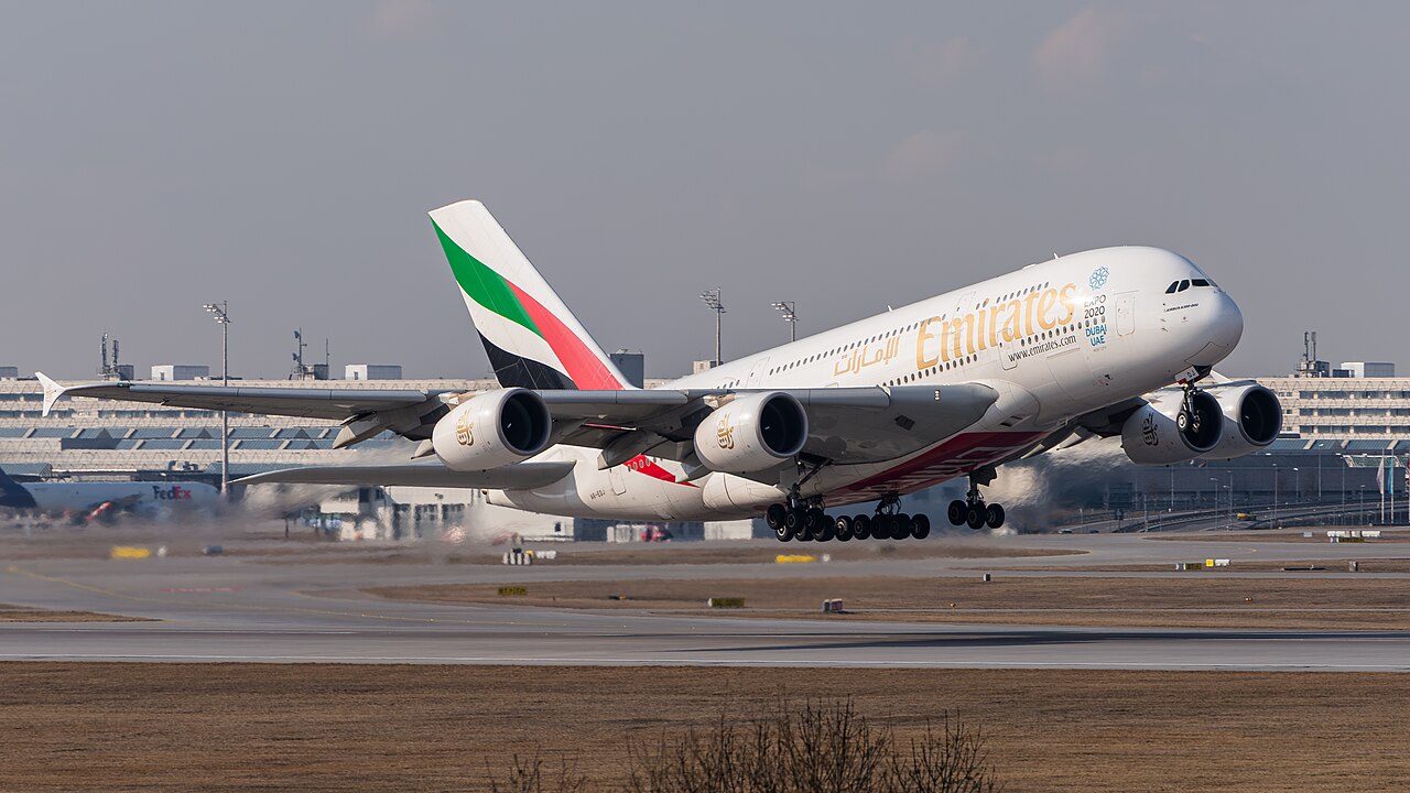 Emirates Airbus A380-861 (reg. A6-EDJ, msn 009) at Munich Airport (IATA: MUC; ICAO: EDDM) departing 08R.