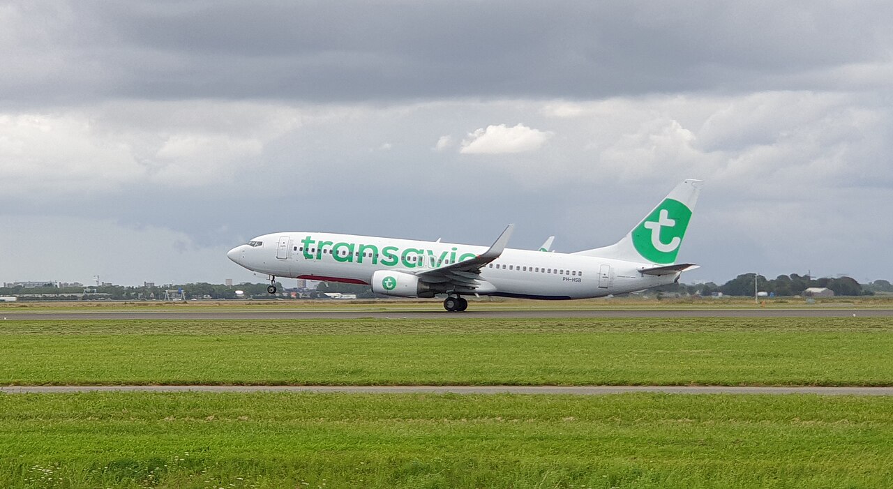 Transavia Airlines Boeing 737-800 PH-HSB at Schiphol